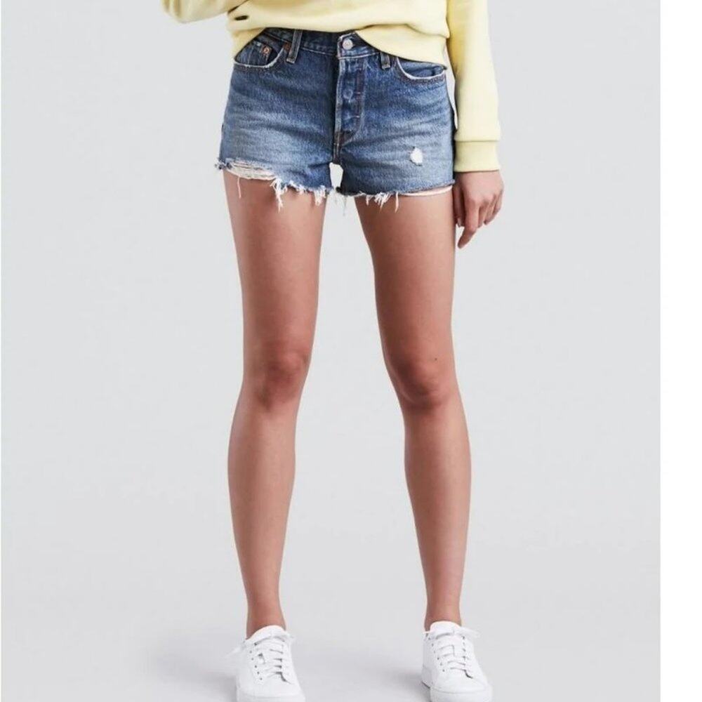 NWT Levi's Women's 501 Denim Jean Shorts Size 25 Style CW-4217